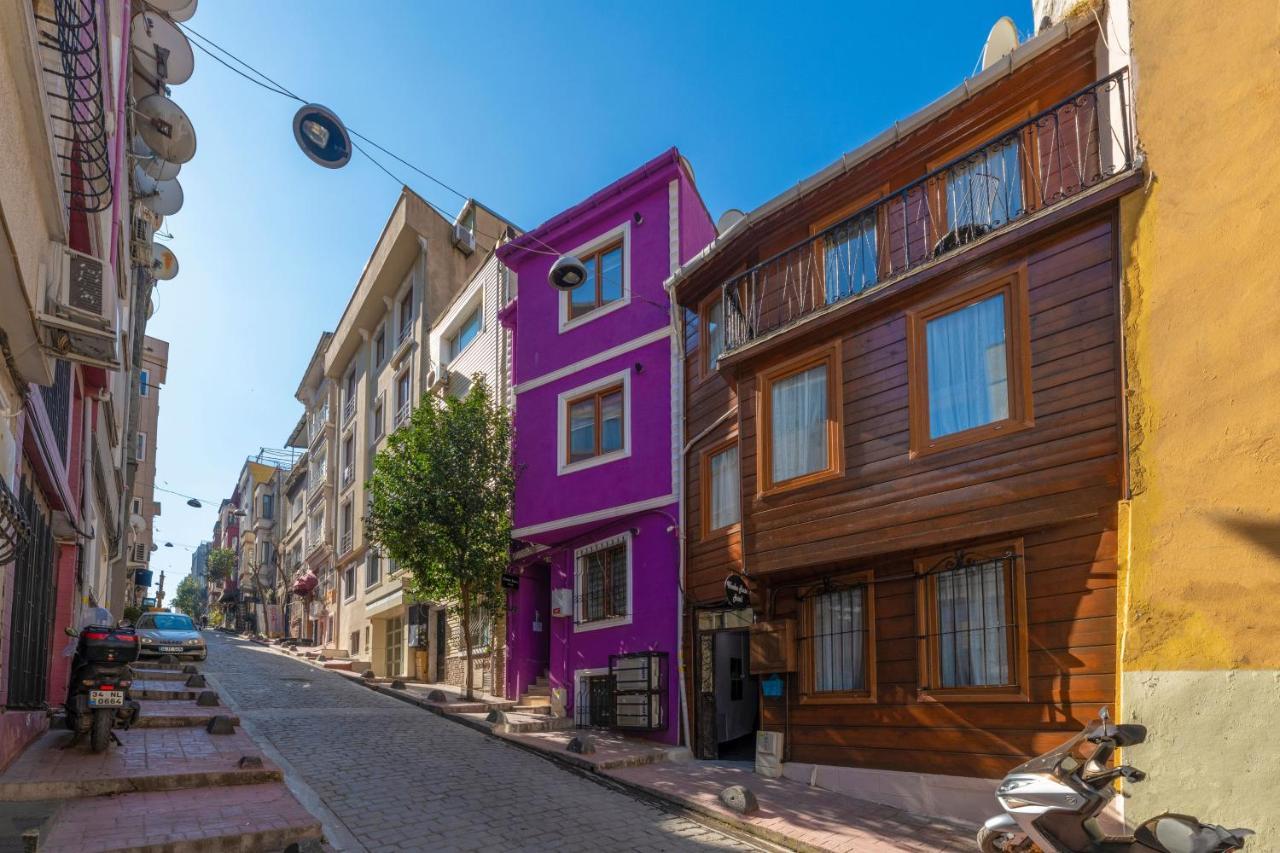 Taksim Wooden House Hostel Istanboel Buitenkant foto