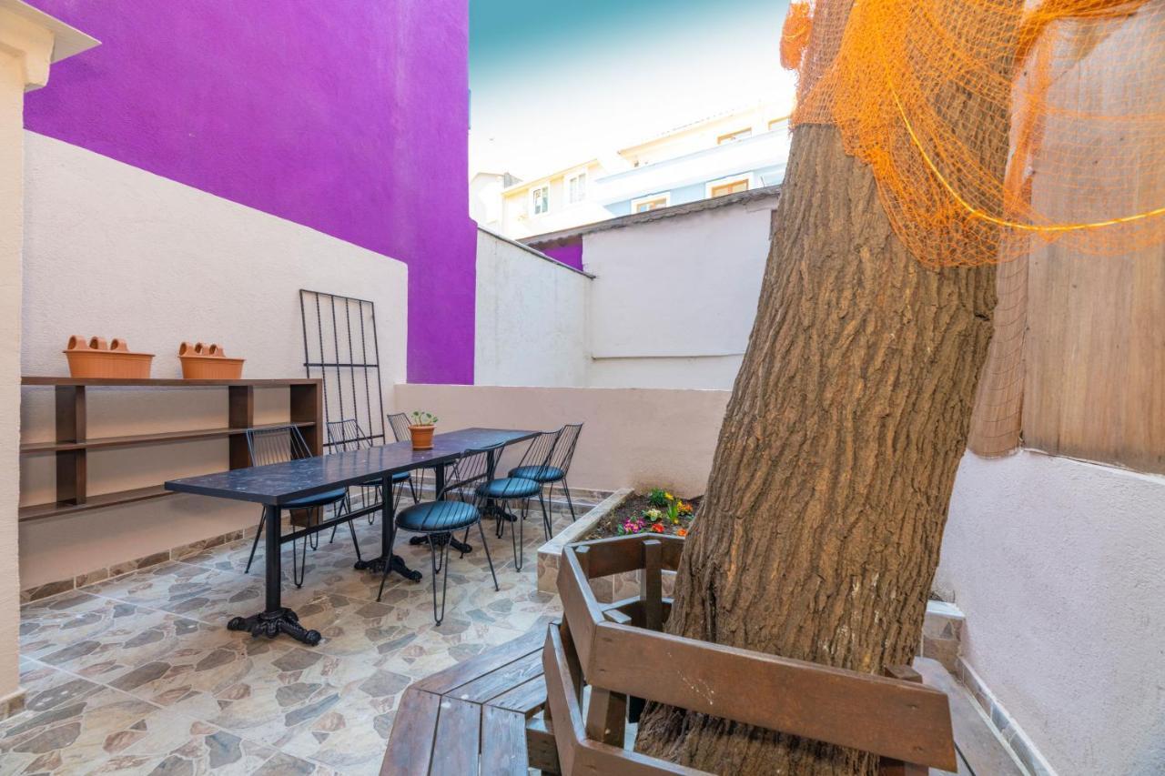 Taksim Wooden House Hostel Istanboel Buitenkant foto