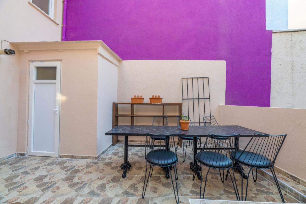 Taksim Wooden House Hostel Istanboel Buitenkant foto